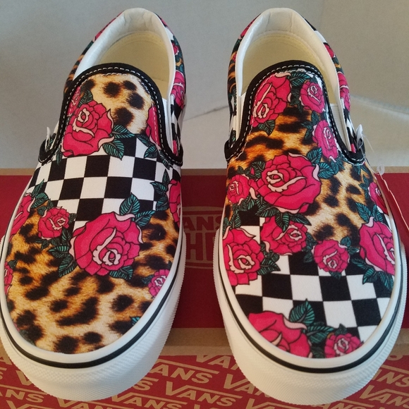 Vans Checkerboard Slip on. New. Mens Sizes: 5 & 5.5. main image 7